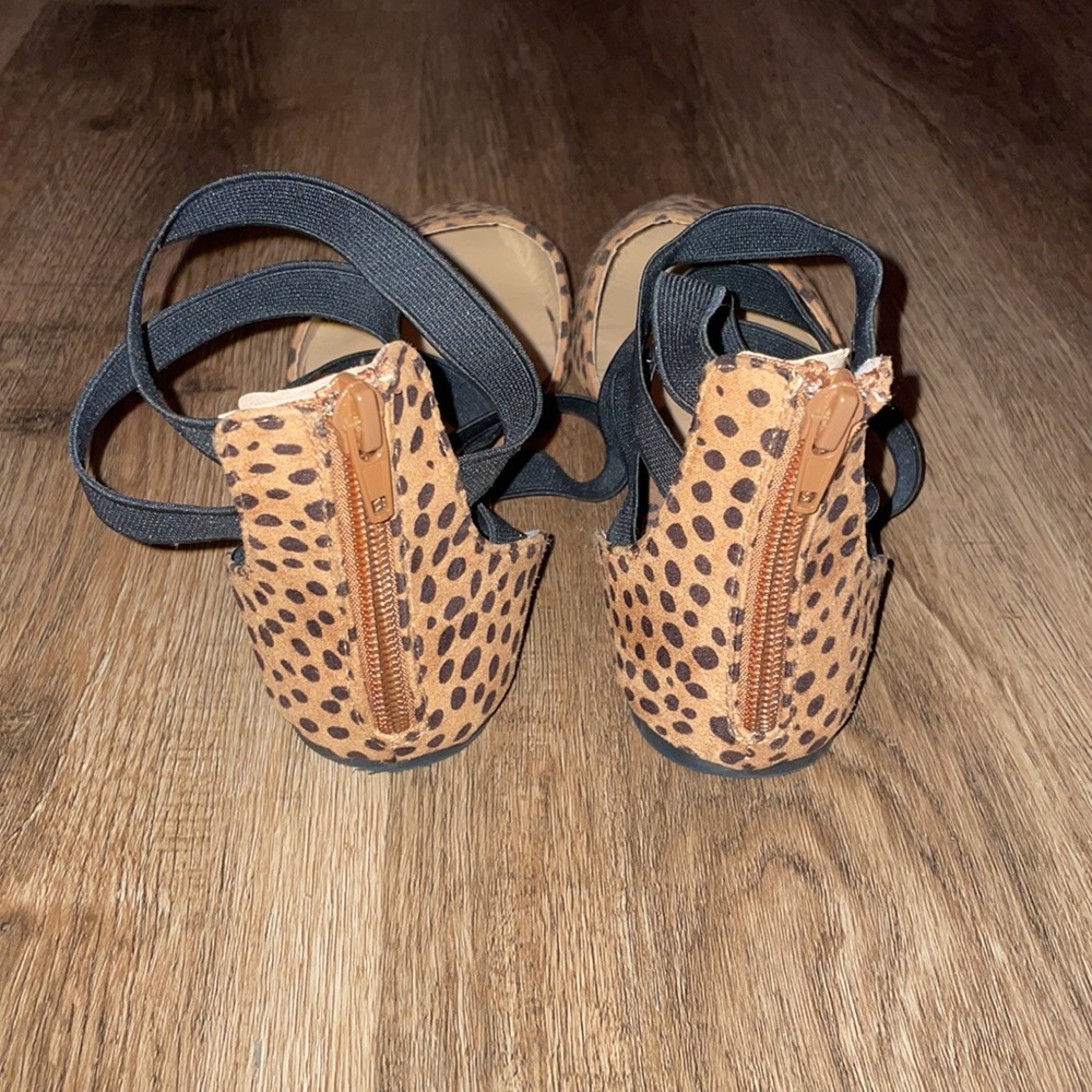 Flats - Picture 2 of 2